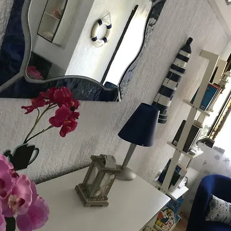 Holiday home Holiday Bougainvillea *